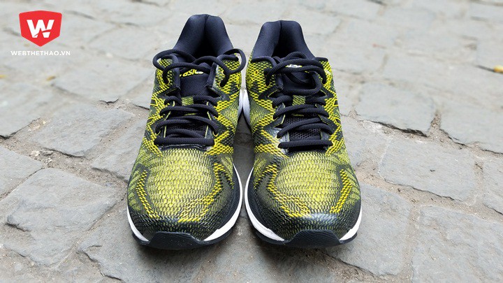 Asics Gel Nimbus 20 hiện nhẹ nhất của dòng giày này (305g) Asics Gel Nimbus 20 hiện nhẹ nhất của dòng giày này (305g)