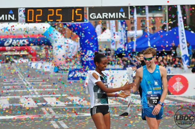 Helen Bekele x&aacute;c lập kỷ lục giải mới d&agrave;nh cho nữ. Ảnh: sport.es