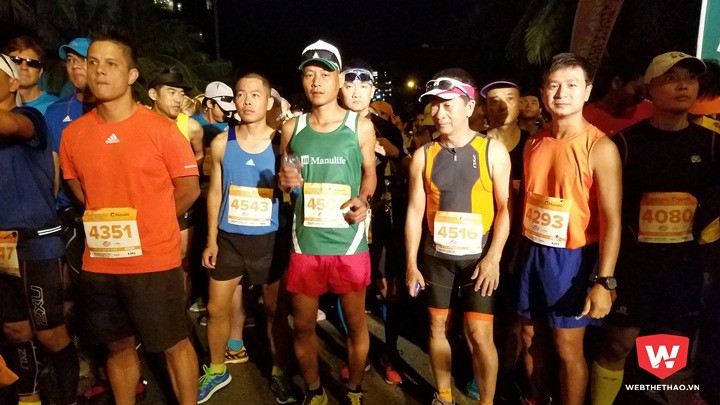 VĐV Nguyễn Hải H&ugrave;ng (4543), Nguyễn Trung Ki&ecirc;n (4507) từng tham dự giải Việt d&atilde; b&aacute;o Tiền Phong Ninh B&igrave;nh. Anh Ki&ecirc;n từng chạy thử th&aacute;ch 100 dặm hay 160km trong v&ograve;ng 24 giờ
