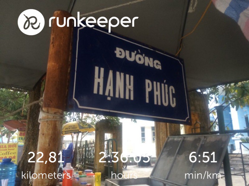 Đường Hạnh Ph&uacute;c ở thị trấn M&egrave;o Vạc, huyện M&egrave;o Vạc, tỉnh H&agrave; Giang. Đ&acirc;y sẽ l&agrave; đ&iacute;ch đến của cuộc thi b&aacute;n chạy b&aacute;n Marathon mở rộng với t&ecirc;n gọi ''Chạy tr&ecirc;n cung đường Hạnh Ph&uacute;c'' lần thứ nhất năm 2017,