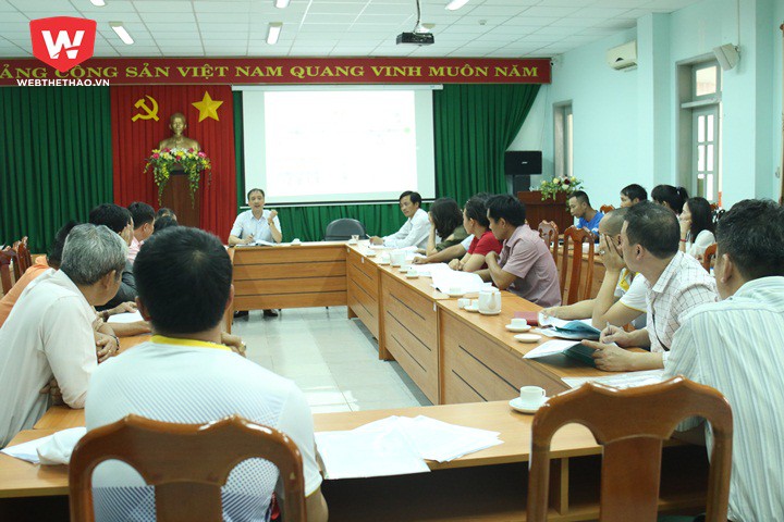C&aacute;c HLV điền kinh họp chuy&ecirc;n m&ocirc;n kỹ thuật