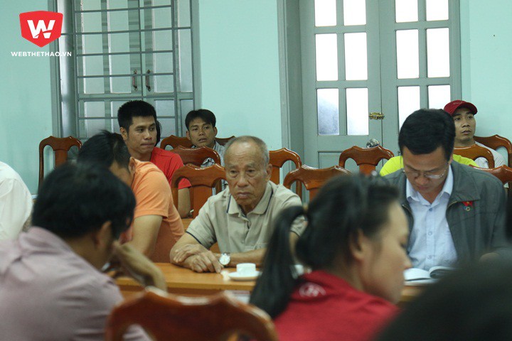 Tượng đ&agrave;i điền kinh B&ugrave;i Lương, HLV điền kinh B&igrave;nh Phước