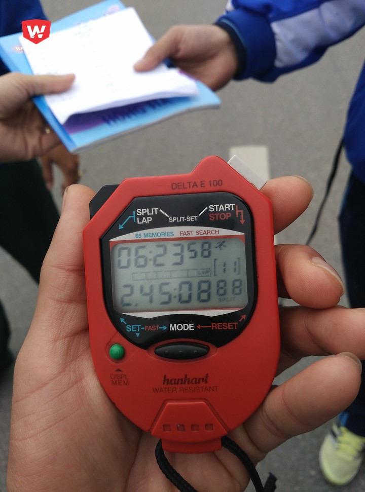 Hoàng Thị Thanh nhanh hơn KLQG marathon cũ 25 giây Hoàng Thị Thanh nhanh hơn KLQG marathon cũ 25 giây