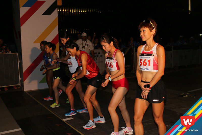 Xuất ph&aacute;t marathon nội dung nữ l&uacute;c 5 giờ 15 (giờ Việt Nam)
