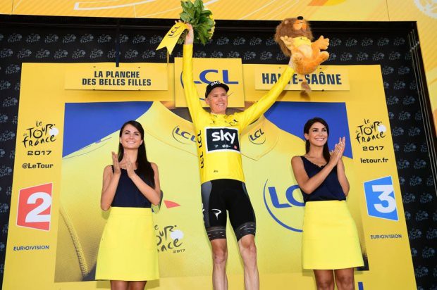 Tour de France 2017 chặng 5: ĐKVĐ Chris Froome "giật" áo vàng từ đồng đội