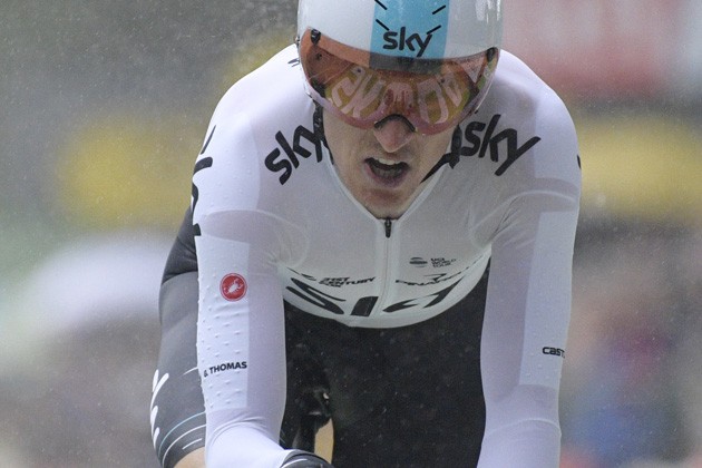 Mở màn Tour de France 2017: Geraint Thomas VĐ đua xe tính giờ trong cơn mưa tầm tã