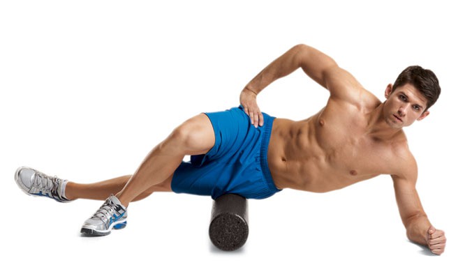 Lăn massage quads với foam roller Lăn massage quads với foam roller