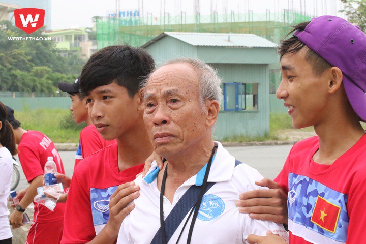 Nước mắt của Tượng đài Bùi Lương tại giải VĐQG điền kinh 2017
