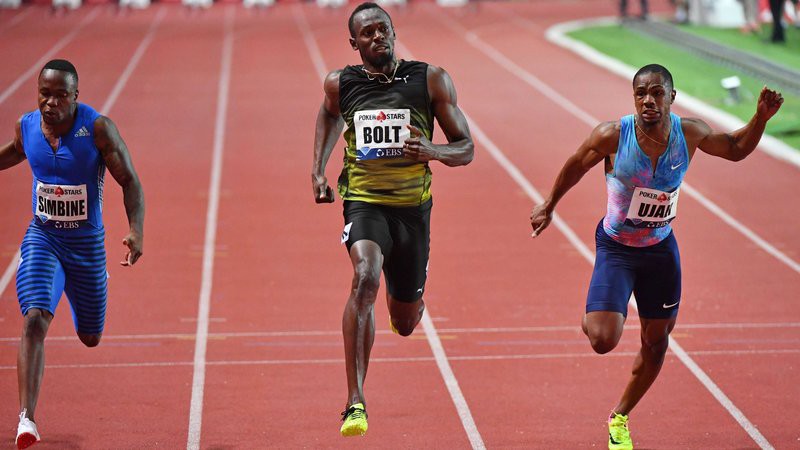 Usain Bolt giành HCV 100m dưới 10 giây, đáp trả tin đồn chèn ép đối thủ