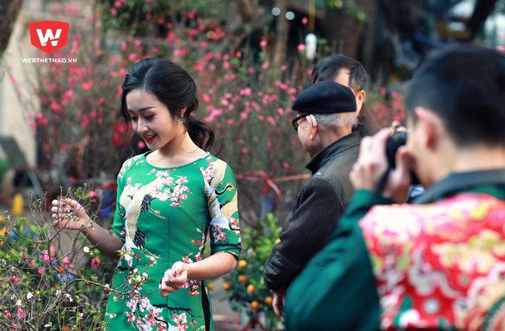 Chàng trai 6 múi của thể thao Việt Nam tạm gác những ngày dài tập luyện để đón một cái Tết vui vẻ cùng bạn gái Chàng trai 6 múi của thể thao Việt Nam tạm gác những ngày dài tập luyện để đón một cái Tết vui vẻ cùng bạn gái