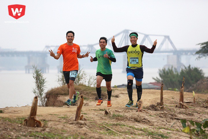 Vẻ đẹp nên thơ của Hà Nội qua những đôi chân chạy Song Hong Trail