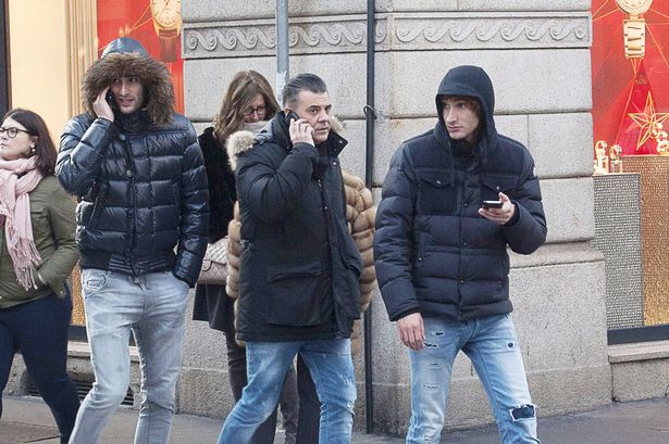 Real Madrid được giảm &aacute;n phạt, James Rodriguez c&agrave;ng kh&oacute; ra đi