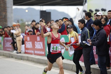 VĐV chạy giải Việt dã báo Tiền Phong 2019 được nhận gần nửa tỷ đồng tiền thưởng VĐV chạy giải Việt dã báo Tiền Phong 2019 được nhận gần nửa tỷ đồng tiền thưởng