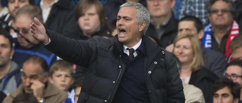 Đi ngược truyền thống, Mourinho sẽ... phá nát Man Utd?