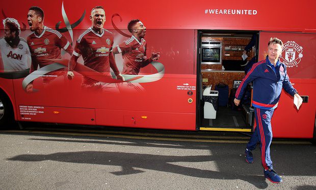 Mourinho tìm vàng từ... “đống rác” của Van Gaal