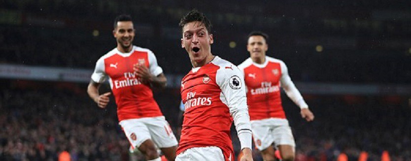 KẾT THÚC Arsenal 3-1 Stoke: Thần tài dự bị giúp "Pháo thủ" ngược dòng
