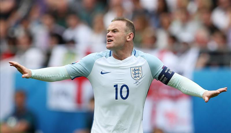 Với Big Sam, Rooney sẽ trở lại “số 10” đúng nghĩa