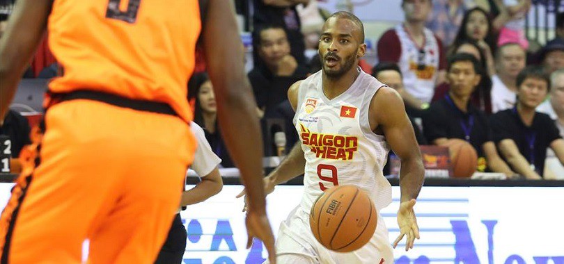 Full highlights: Akeem bùng nổ, Saigon Heat hủy diệt Mono Vampire