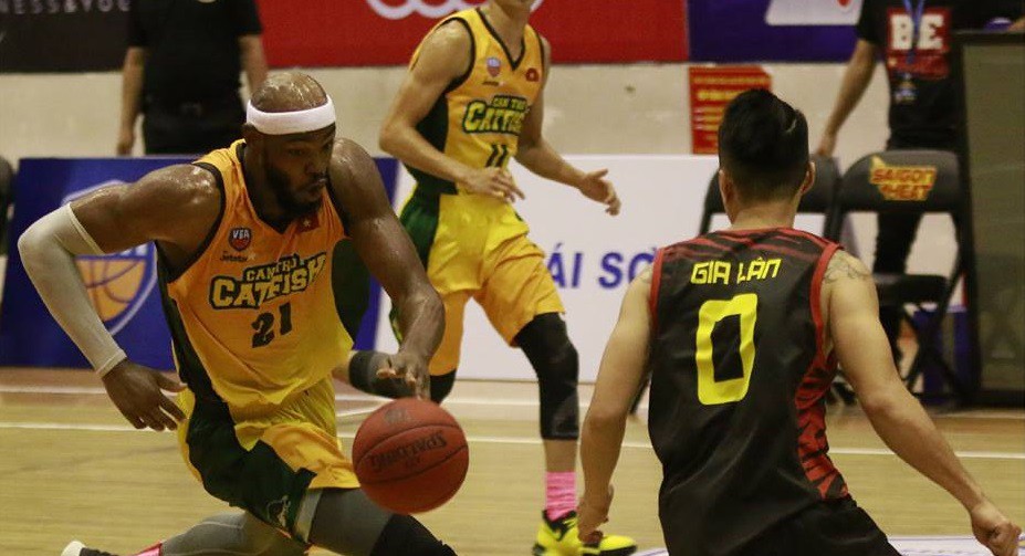 Full highlights: Catfish thắng Heat sau màn rượt đuổi nghẹt thở