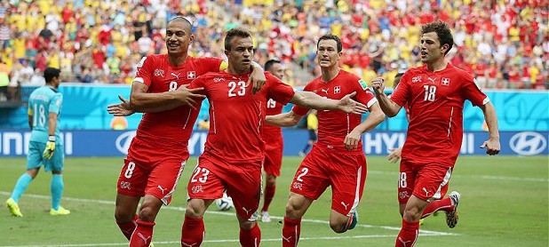 Video 50 bàn đẹp nhất lịch sử World Cup: Rocket thương hiệu Shaqiri
