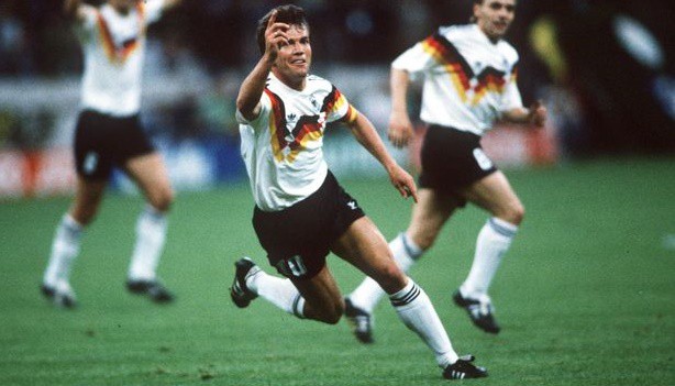 Video 50 bàn đẹp nhất lịch sử World Cup: Matthaus và khởi đầu mĩ mãn cho ĐT Đức