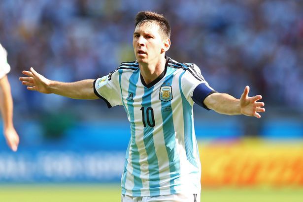 Video 50 bàn đẹp nhất lịch sử World Cup: Đường cong ảo diệu của Messi