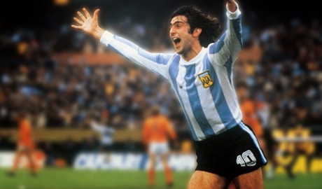 Video huyền thoại World Cup: Vũ công số 1 Mario Kempes