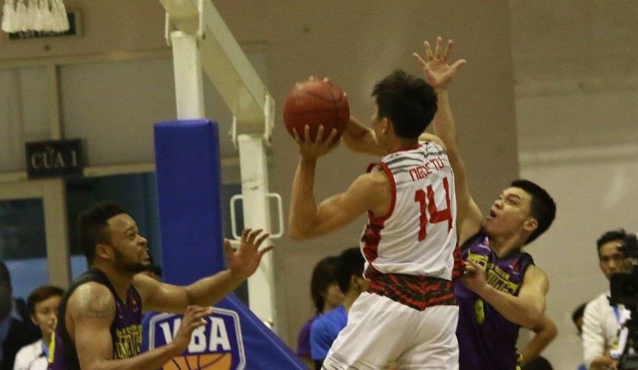 Video kết quả VBA: Anthony Võ nhập viện, Saigon Heat hạ HCM City Wings