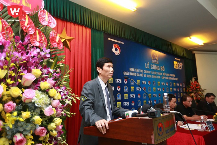 &Ocirc;ng B&ugrave;i Đ&igrave;nh Tế (Chủ tịch HĐQT c&ocirc;ng ty Th&aacute;i Sơn Bắc - Đại diện nh&agrave; t&agrave;i trợ) ph&aacute;t biểu trong buổi Lễ.