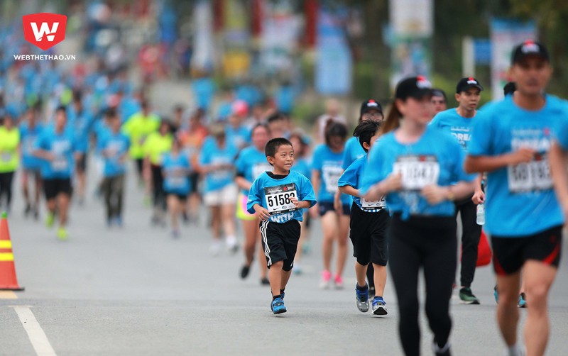 Đặc biệt, tại giải HCMC Marathon 2018 thì sự xuất hiện của các runner nhí không phải để cho vui... Đặc biệt, tại giải HCMC Marathon 2018 thì sự xuất hiện của các runner nhí không phải để cho vui...