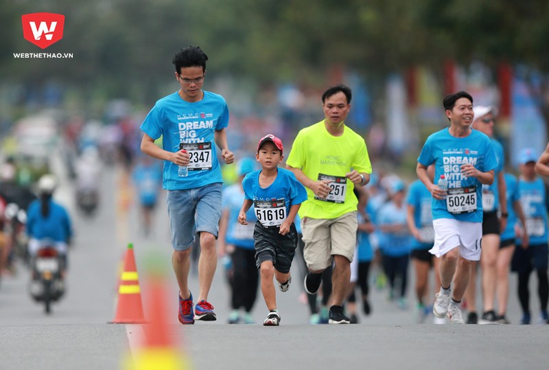 ...nhưng quan trọng hơn cả là các runner nhí này đã cho tất cả thấy được khả năng tuyệt vời của mình khi có nhiều em thậm chí đã vượt qua cả những runner trưởng thành trong cự ly 5km. ...nhưng quan trọng hơn cả là các runner nhí này đã cho tất cả thấy được khả năng tuyệt vời của mình khi có nhiều em thậm chí đã vượt qua cả những runner trưởng thành trong cự ly 5km.