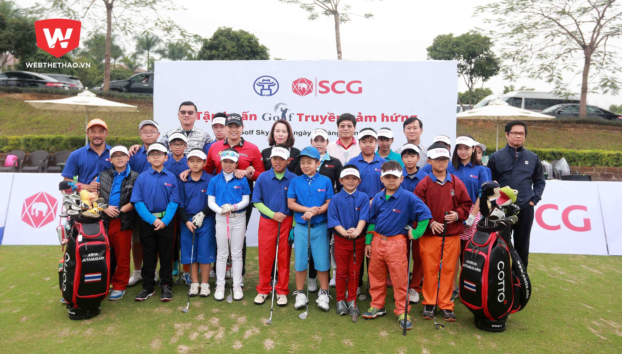 Chùm ảnh: Kỉ niệm đáng nhớ của các golfer nhí Việt Nam