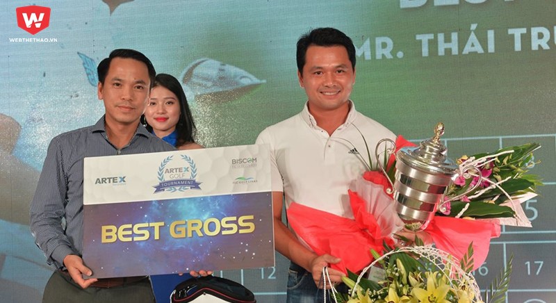 Golfer Thái Trung Hiếu tiếp tục vô địch giải Artex Golf Tournament 2017