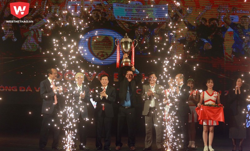 Hình ảnh ấn tượng tại Gala các giải bóng đá chuyên nghiệp 2017