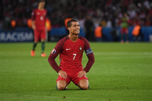 Ronaldo đang thất thế trong cuộc đua với Griemann.
