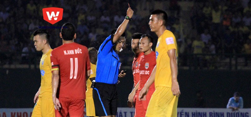 Cùng vào bóng thô bạo, Trọng Hoàng trắng án còn Tuấn Tú lĩnh án