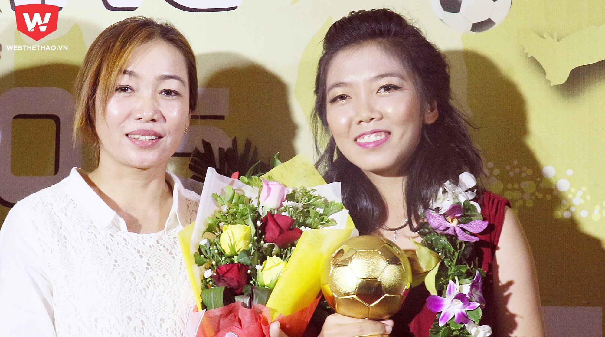 Quả bóng Vàng nữ VN 2016: Mong ước lớn nhất tặng quà mẹ ngày 8/3