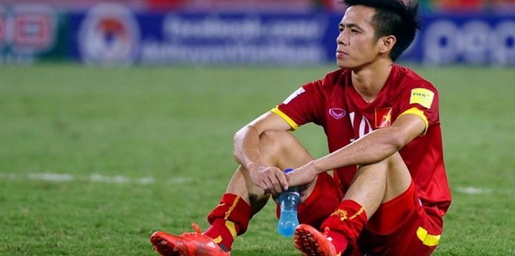 Văn Quyết: Bị cấm thi đấu 5 trận khiến tôi gặp khó khăn