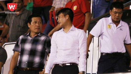 Đòi giúp VFF thuê trọng tài ngoại, Công Vinh lần thứ hai bị tuýt còi