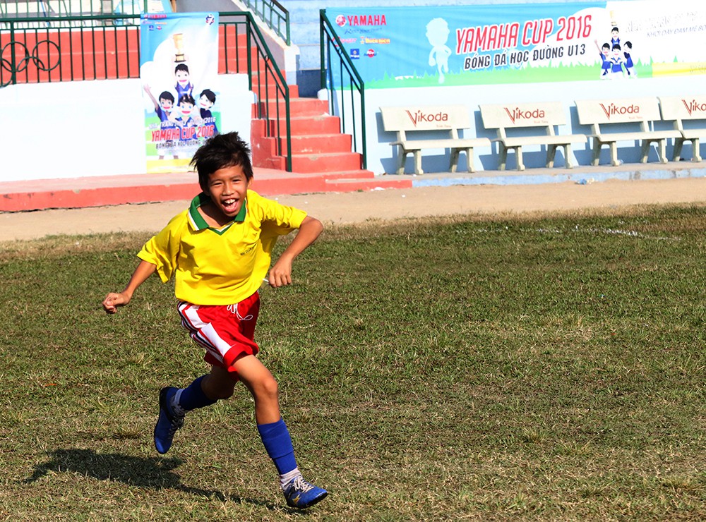 Festival bóng đá học đường U.13 Yamaha 2016: “Messi Khánh Hòa” mơ ước được như Công Phượng
