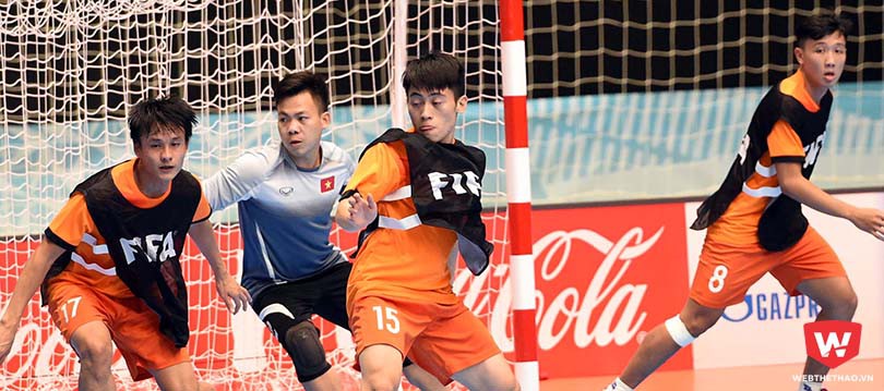 Futsal Việt Nam cố gắng thua ít khi gặp ĐT Nga ở vòng 1/8