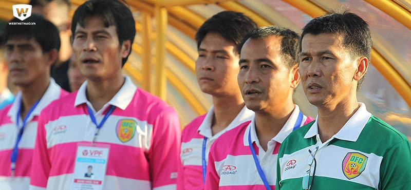 Hòa 1-1 với Khánh Hòa, HLV Công Minh tin Đồng Tháp còn cơ hội trụ hạng