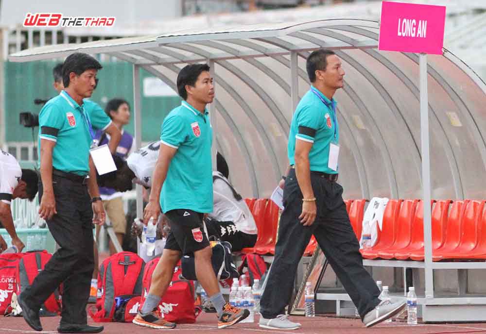 Long An tính chuyện "thay máu" lực lượng sau 7 vòng đấu