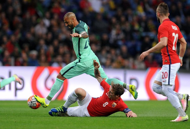 Quaresma ghi b&agrave;n v&agrave;o lưới Na Uy