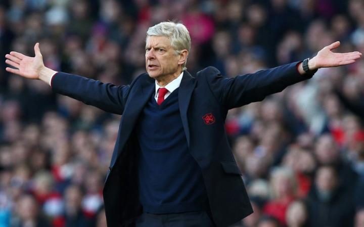 Arsenal mất chức vô địch… vì những “đội bóng trung bình”
