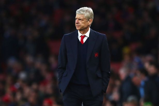 Arsenal: Quá trễ để vô địch!