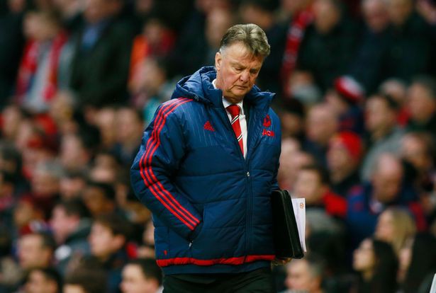 Van Gaal ''ph&aacute;t hiện'' nguy&ecirc;n nh&acirc;n khiến M.U sa s&uacute;t