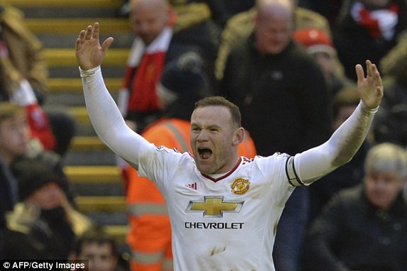 Chọc thủng lưới Liverpool, Rooney vượt qua huyền thoại Henry