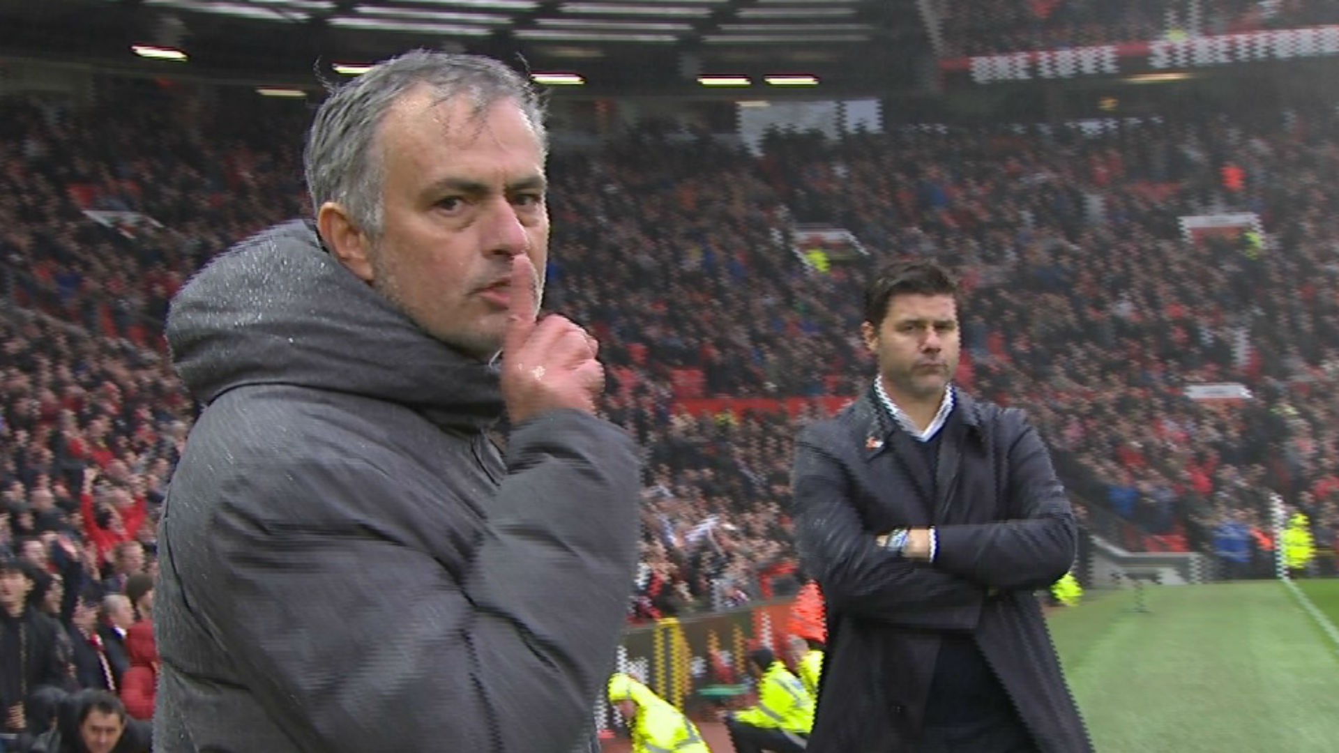Jose Mourinho - Kẻ thù của những "nhà thơ"