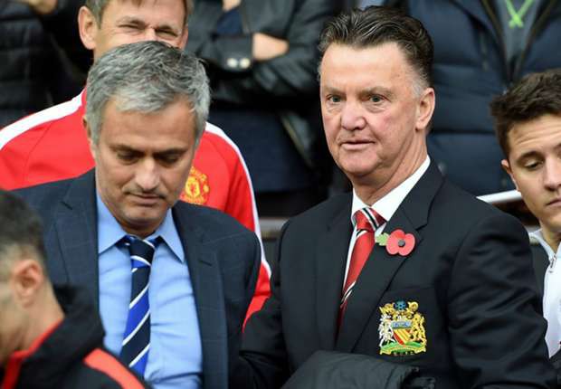 Khủng hoảng ở Man Utd và Chelsea: Ai khổ hơn ai?